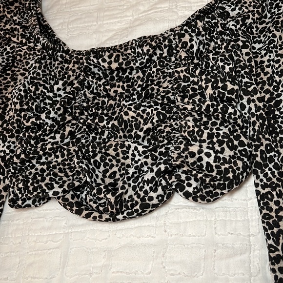 Boohoo cropped long sleeve top - Picture 2 of 3